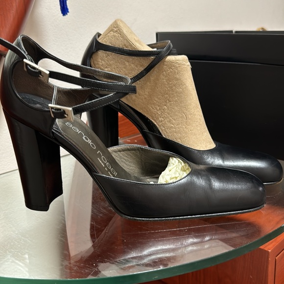 Hundred percent leather gorgeous Italian shoes with heel - Picture 5 of 7